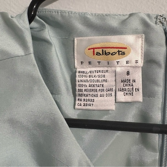 Vintage Talbots Petites Light Blue Embroidered 100% Silk Dress | Flowers Size 8 - Picture 2 of 4